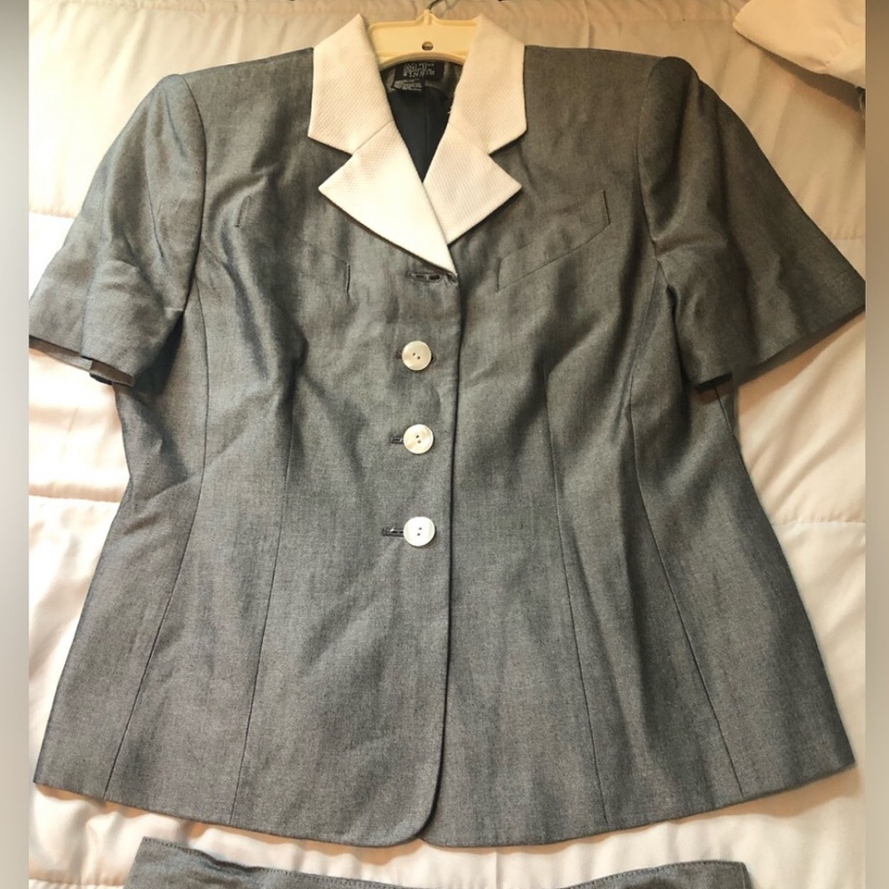 Size 10p Morgan Taylor 2 piece set